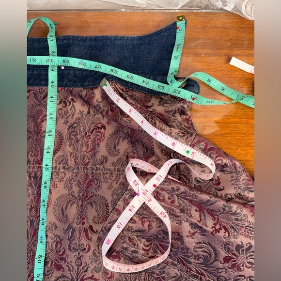 Men’s SZ M, Gold, Burgundy & Blue Lightweight Denim Jacket with Textured Fabric. - Picture 14 of 15